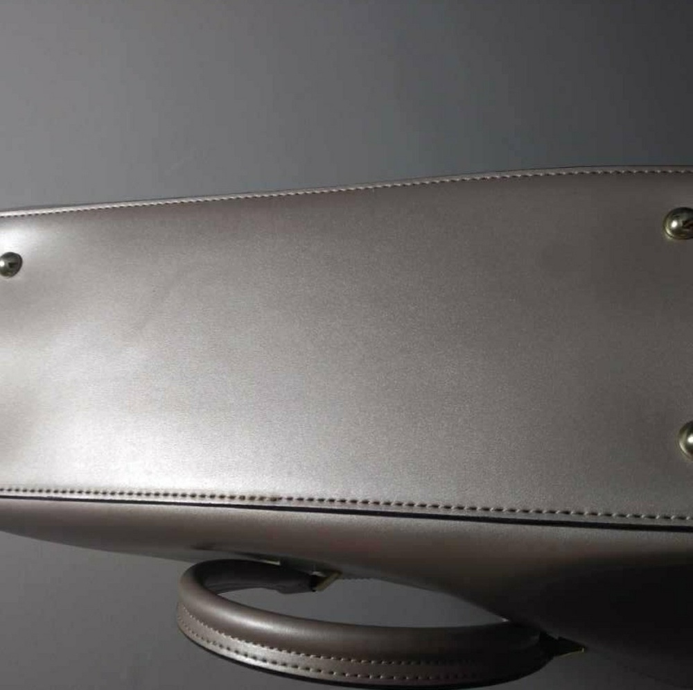 New Antonio Melani Designer Handbag / Tote - Picture 7 of 8